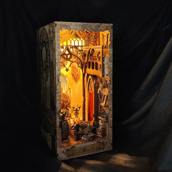 Dragon Castle | Book Nook-bouwpakket