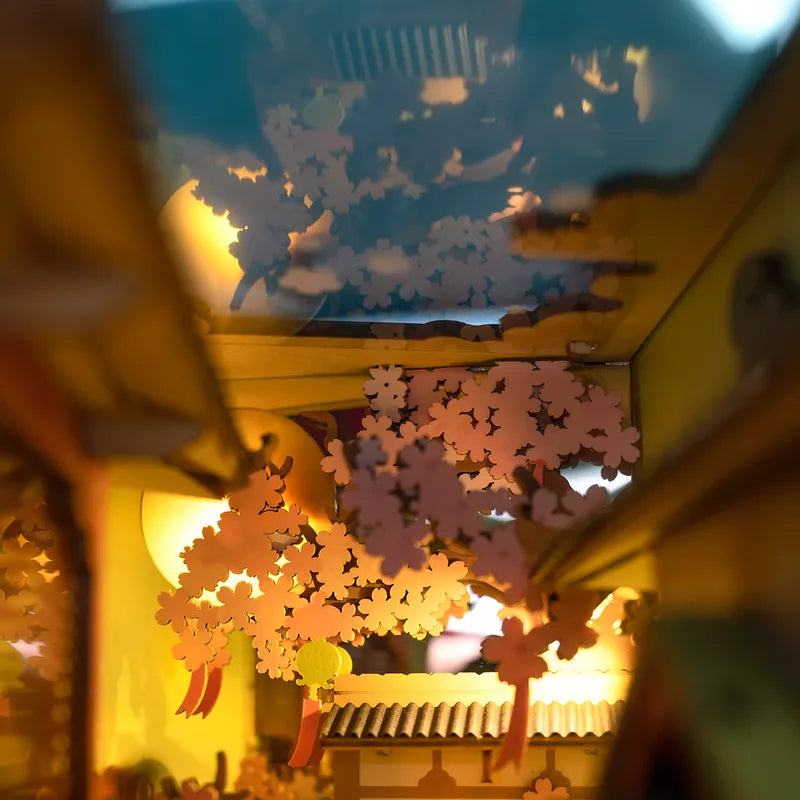 Kit Falling Sakura Book Nook