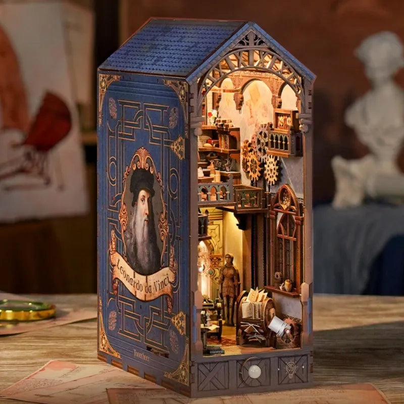 Leonardo Da Vinci book nook kit β DIY Renaissance study