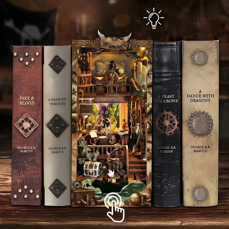 Kit Book Nook du navire fantôme du Nouveau Monde