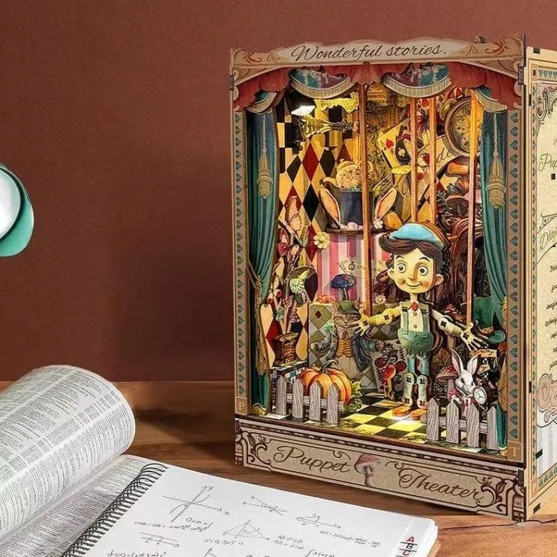 Puppet's Adventure | Book Nook-bouwpakket