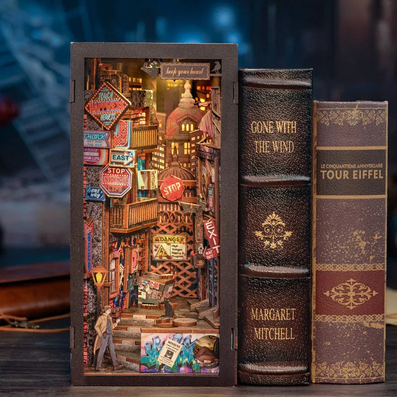 The Long Goodbye | Book Nook-bouwpakket