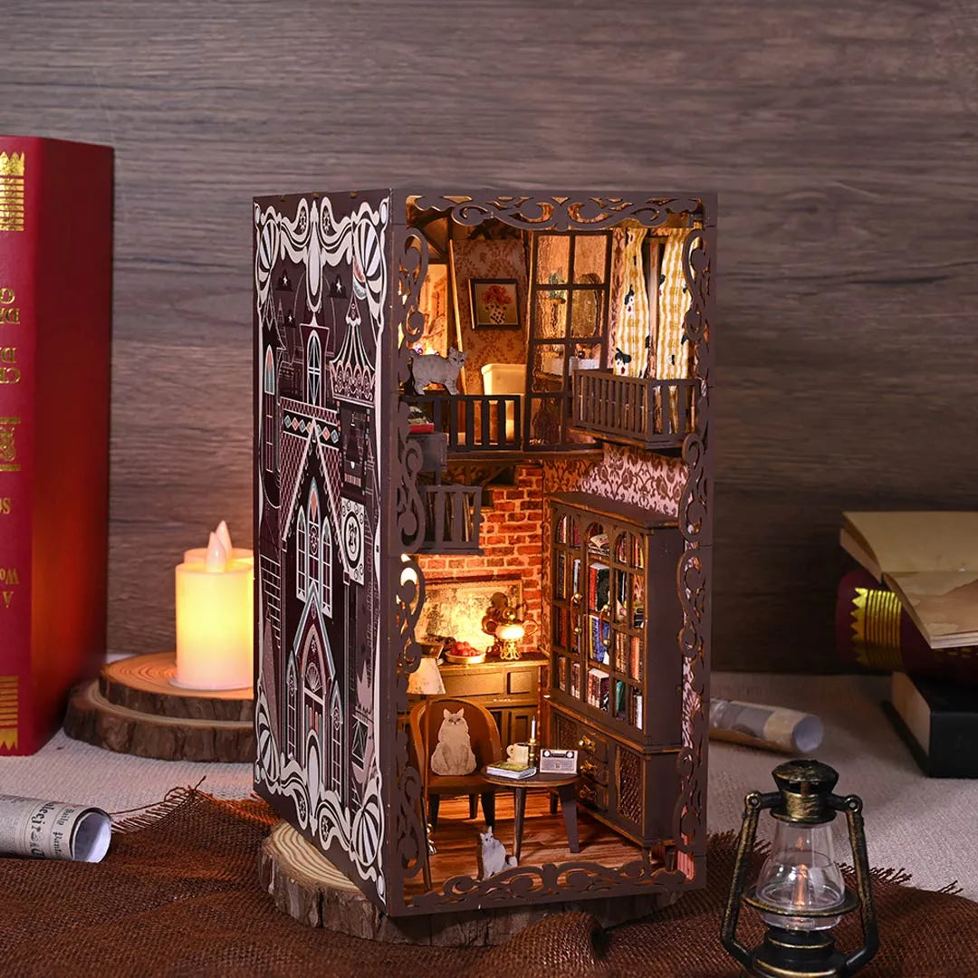 Book Nook - No.9 Secret Castle II