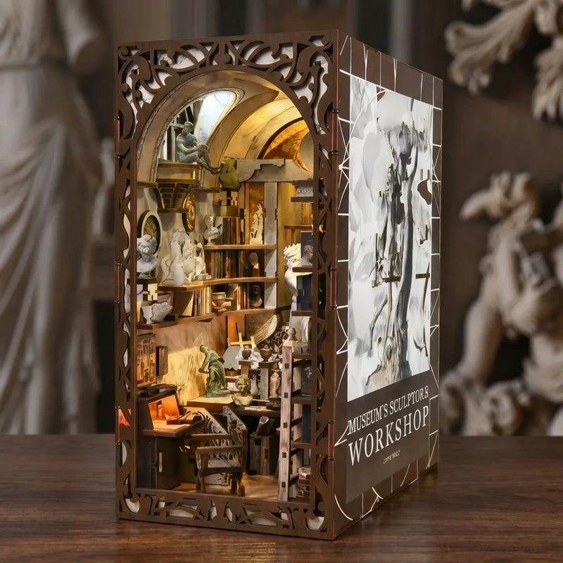 Bernini's Sculpture Workshop | Book Nook-bouwpakket