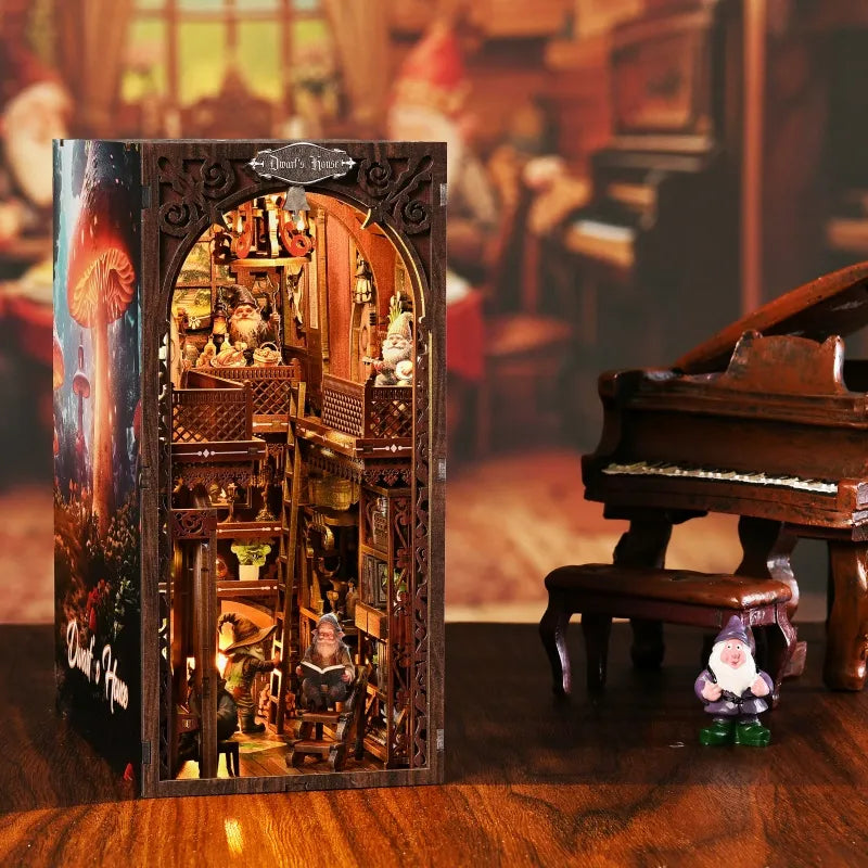 Book Nook - Dwarf's House