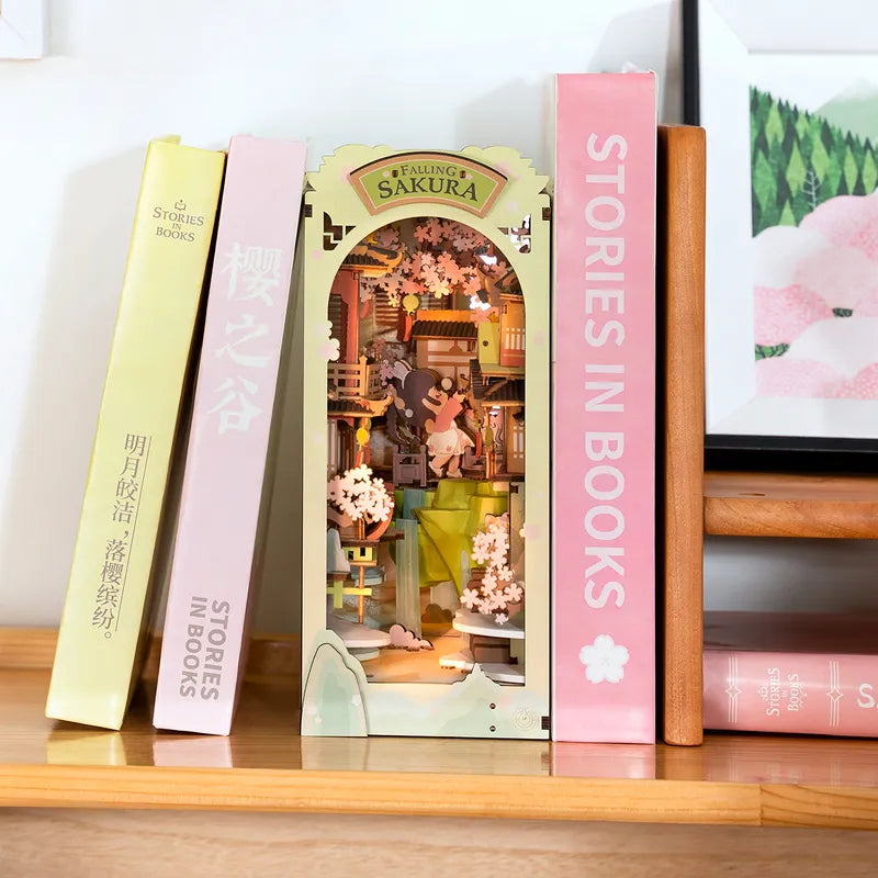 Kit Falling Sakura Book Nook