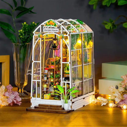 Book Nook - Garden House