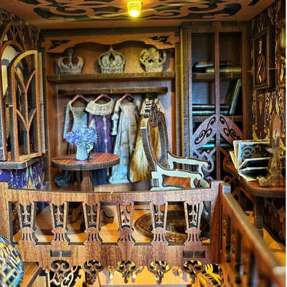 Book Nook - Gorgeous Wardrobe of Duchess