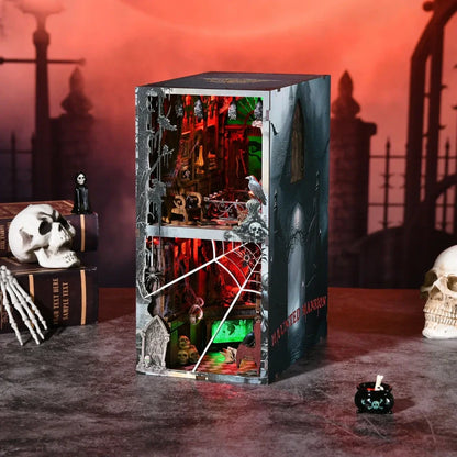 Book Nook - Haunted Mansion