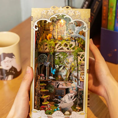 Book Nook - Insect Story