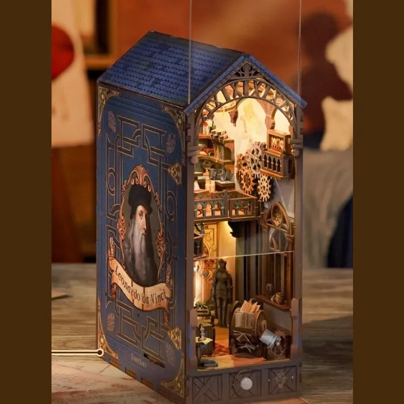 Leonardo Da Vinci Book Nook Kit – DIY Renaissance Study