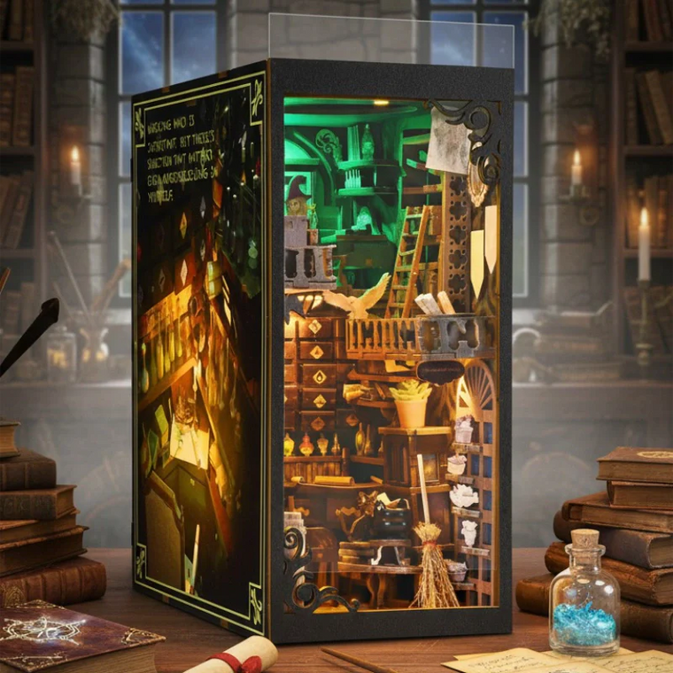 Master's Magic House | Book Nook-bouwpakket
