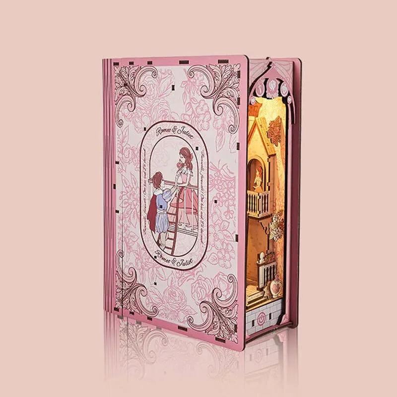 Book Nook - Romeo and Juliet