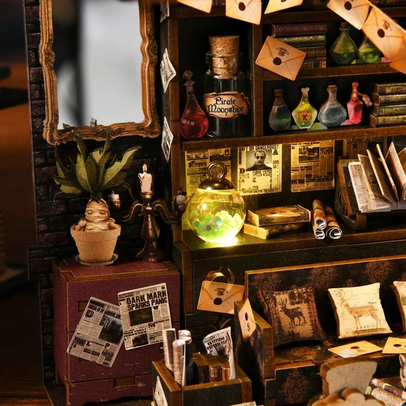 Book Nook - The House of Magic