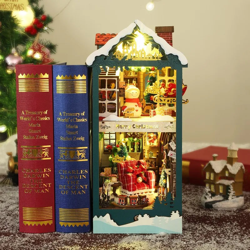 Book Nook - Merry Christmas | Christmas Diorama