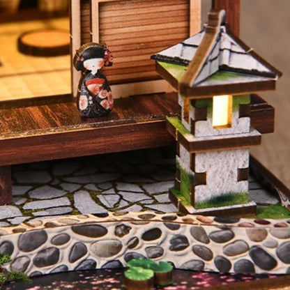 Miniature House Kit - Moss-Lantern Harmony Garden