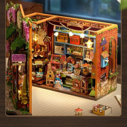 Miniature House - Dollhouse Shop