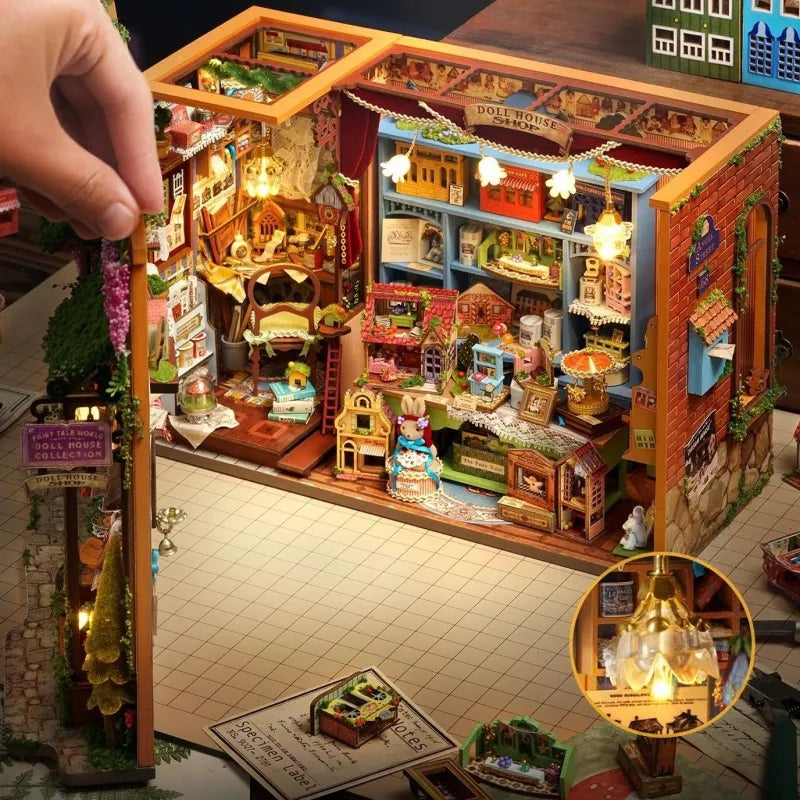Miniature House - Dollhouse Shop